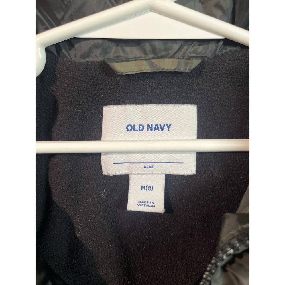 2 Boy's Old Navy Black and  Camouflage Puffer Vest M 8 Youth Medium fleece lined